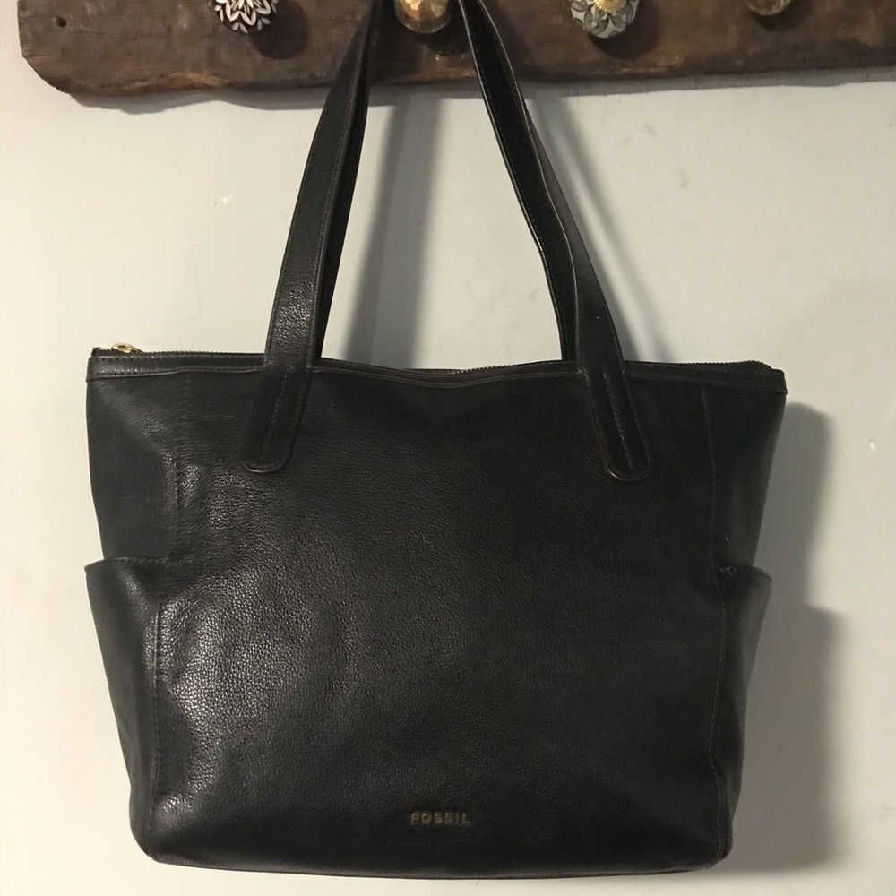 Fossil black tote